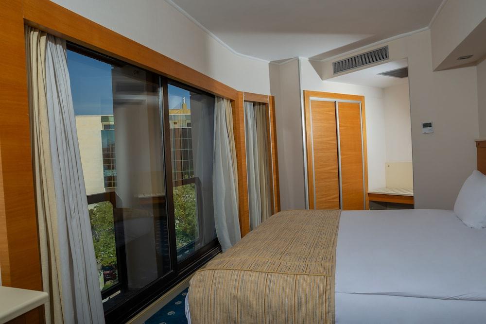 Best Western Plus Hotel Konak İzmir Exteriér fotografie